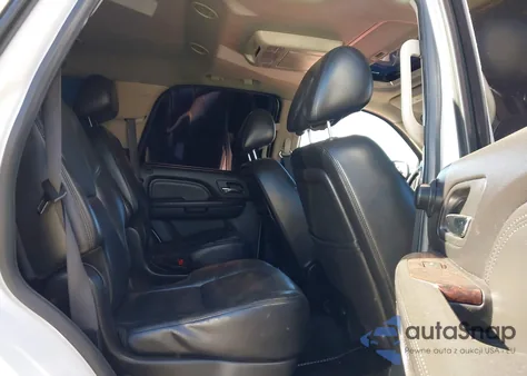 2010 GMC Yukon Denali z USA, uszkodzony, nr VIN 1GKUCEEFXAR115211